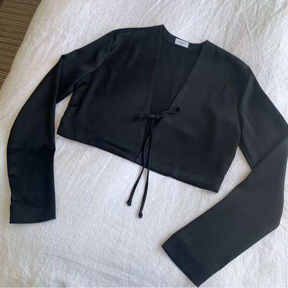 Leset Barb Satin Long Sleeve Open Tie Cropped Crop Blouse Top Black - Picture 6 of 11